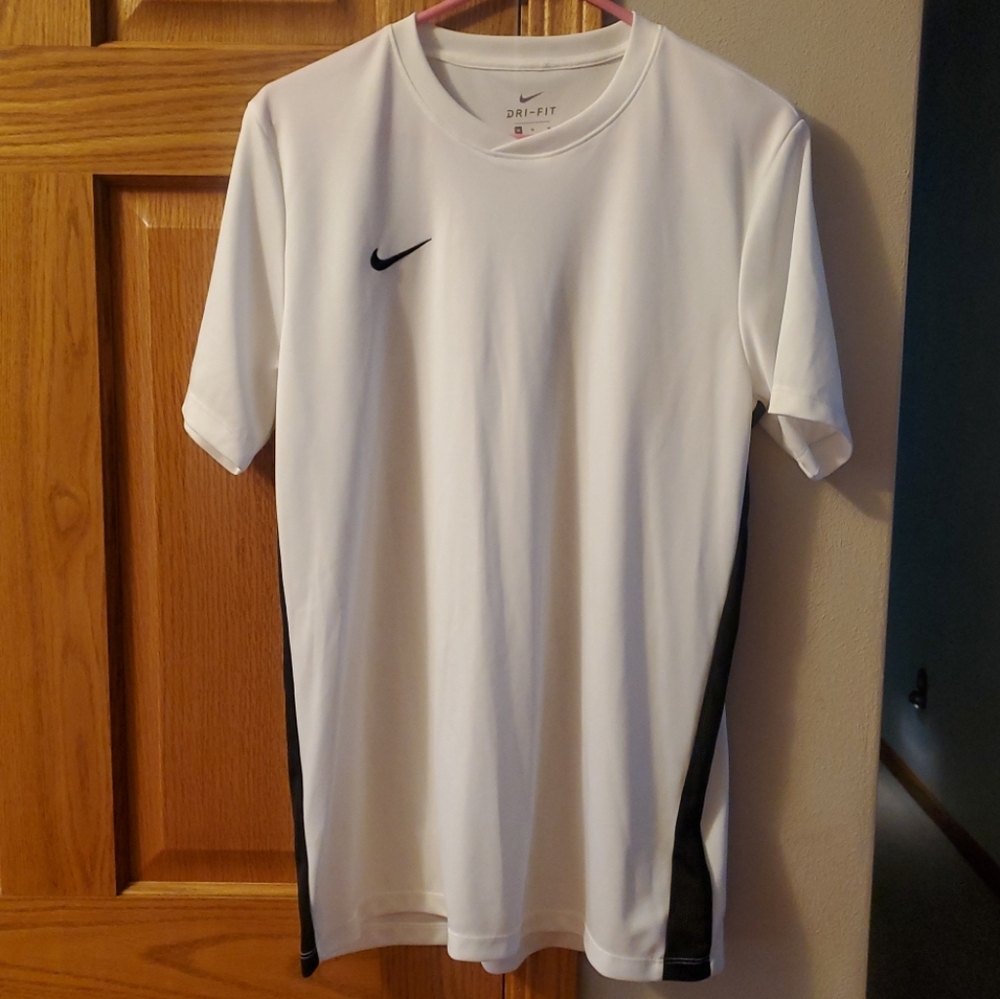Nike Men's White With Black Embroidered Swoosh Dri-Fit Size Medium Shirt